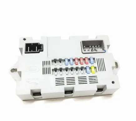 Land Rover Discovery Sport Fuse module CPLA14Q073AA 73707520 1503100776