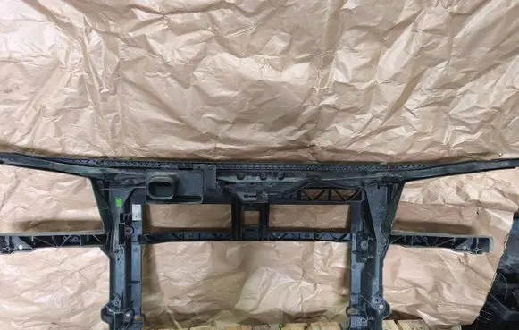 Volkswagen Polo IV 9N3 Radiator support slam panel 6Q0805588