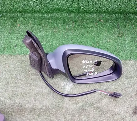 Opel Astra J Front door electric wing mirror