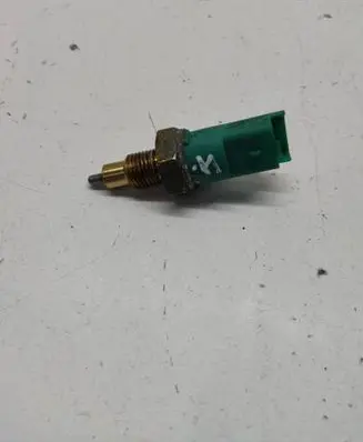 Renault Trafic II (X83) Reversing light switch sensor 8200177718