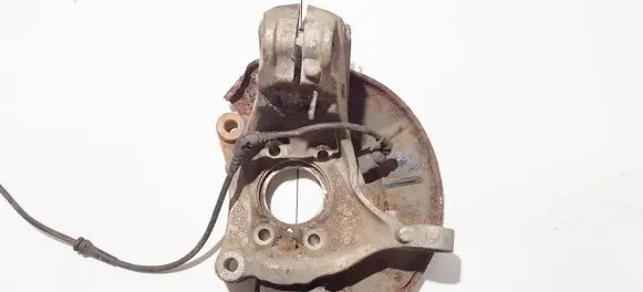 Volkswagen PASSAT B6 Front wheel hub