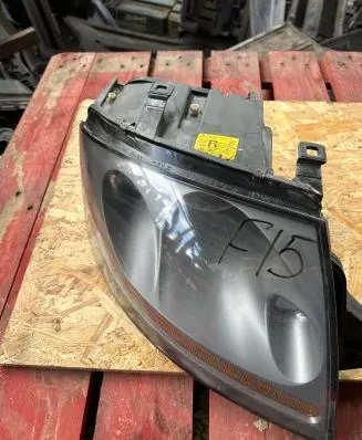 Audi TT Mk1 Headlight/headlamp LE97K77