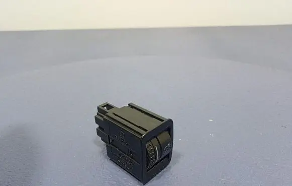 Skoda Octavia Mk2 (1Z) Light switch 1U0941557A