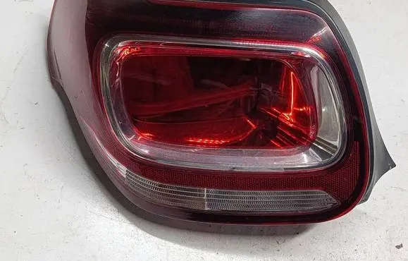 DS Automobiles 3 Rear/tail lights 9808418680