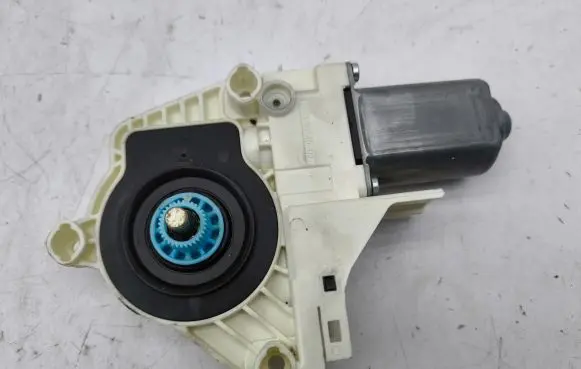 Audi A7 S7 4G Front door window regulator motor 8K0959801B 942887100