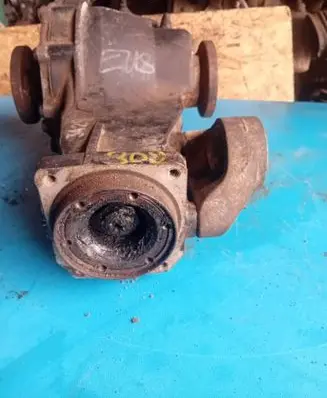 Audi A6 S6 C5 4B Rear differential