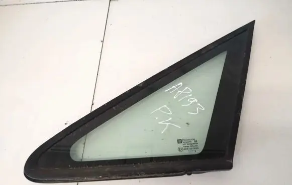 Opel Zafira A Front triangle window/glass 
