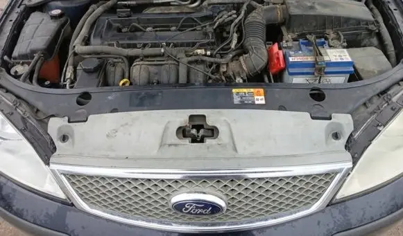 Ford Mondeo Mk III Engine