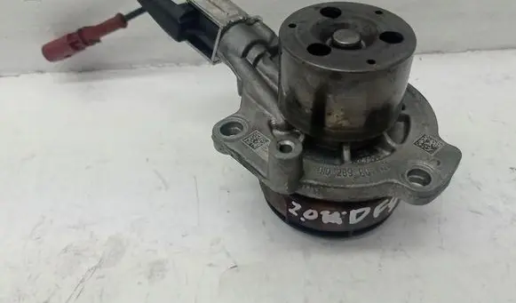 Volkswagen PASSAT B8 Water pump