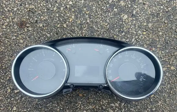 Peugeot 3008 I Speedometer (instrument cluster) 9666174880