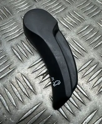 BMW X5 G05 Engine bonnet (hood) release handle 7445745