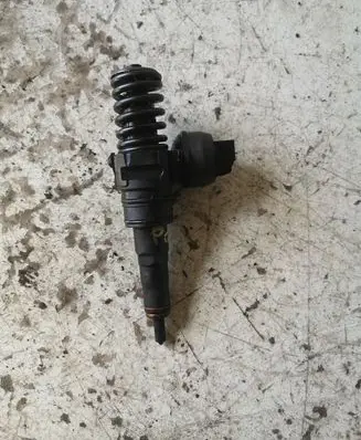 Volkswagen Polo Fuel injectors set 045130073T