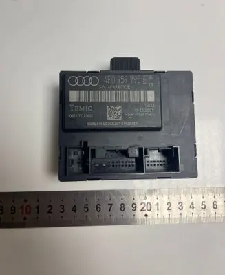 Audi A6 S6 C6 4F Door control unit/module 4F0959795E