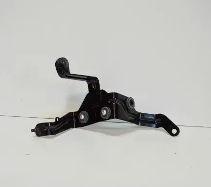 Ford Mustang VI ABS pump bracket FR3C2C3304B