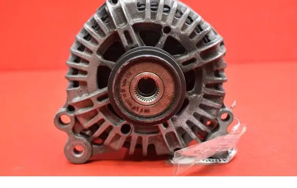 Volkswagen Touran I Generator/alternator 8EL738192-001