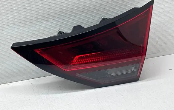 Nissan Rogue Tailgate rear/tail lights 2268D033