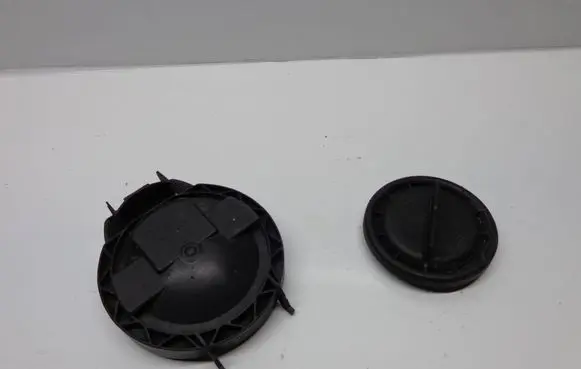 BMW X5 E70 Headlight/headlamp dust cover 1305219079