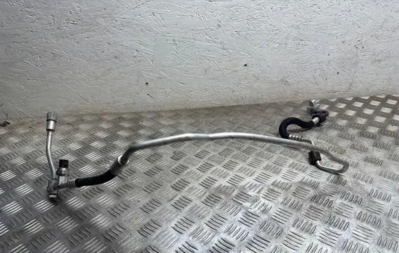 BMW i8 Air conditioning (A/C) pipe/hose 9353262