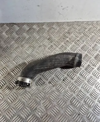 Volvo S60 Air intake hose/pipe 31370447