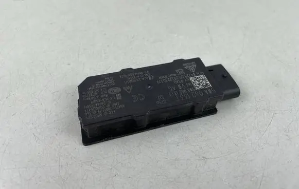 Audi Q4 e-tron Aerial antenna amplifier 5WA962133E
