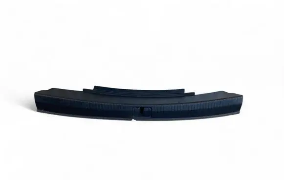 Trunk/boot sill cover protection