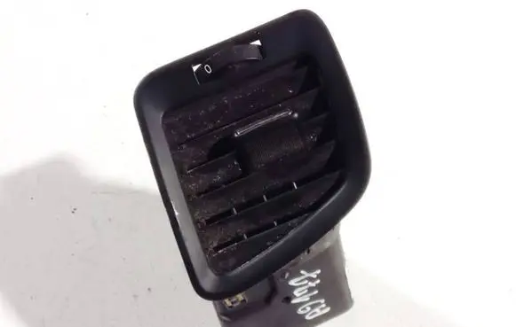 Opel Insignia A Dash center air vent grill