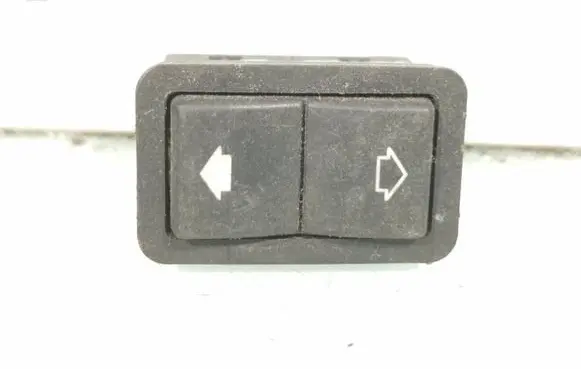 BMW 5 E39 Electric window control switch 8368974