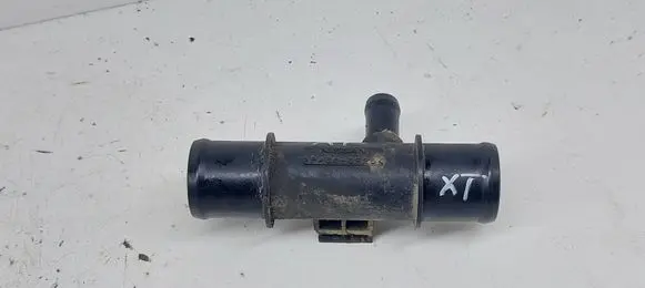 Coolant pipe/hose