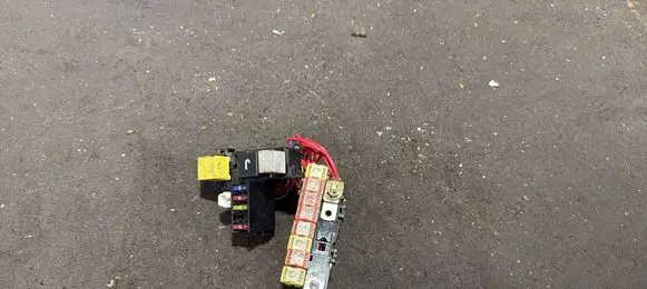 Volvo S70 V70 V70 XC Fuse box set 9128576 9162084