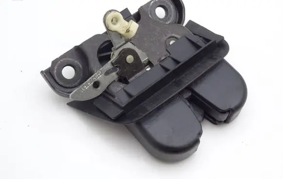 Audi A4 S4 B6 8E 8H Tailgate/trunk/boot lock/catch/latch 8E9827520 4B9877505M