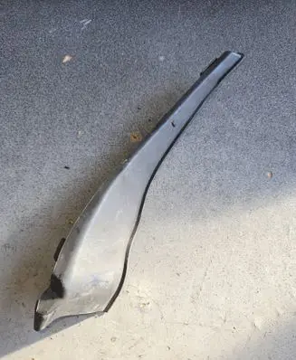 Opel Mokka Windshield trim 95137391