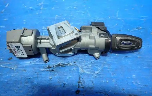 Ford Focus Ignition lock 3M51-3F880-AE 3M51-3F880-AB