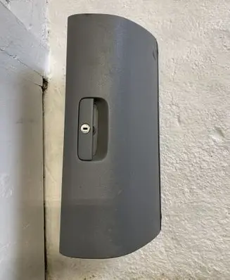 Skoda Octavia Mk1 (1U) Glove box