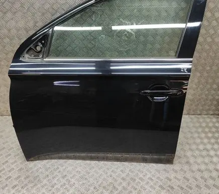 Mitsubishi Outlander Front door 5700B843