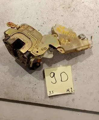 Nissan Almera Front door lock 8055361U66