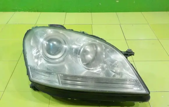 Mercedes-Benz ML W164 Headlight/headlamp PRZOD