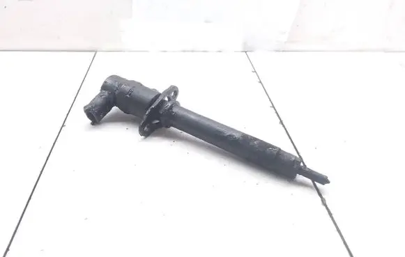 Volvo S60 Fuel injector 8658353