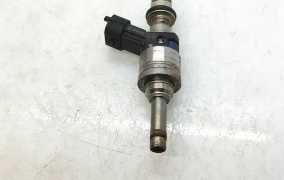Porsche Cayenne (92A) Fuel injector 94811012822 103507514 1028010901