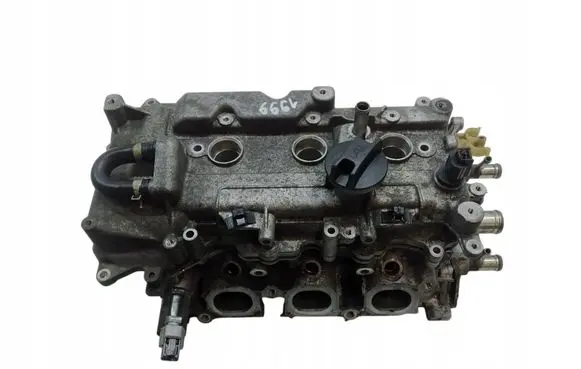 Nissan Micra Engine head 