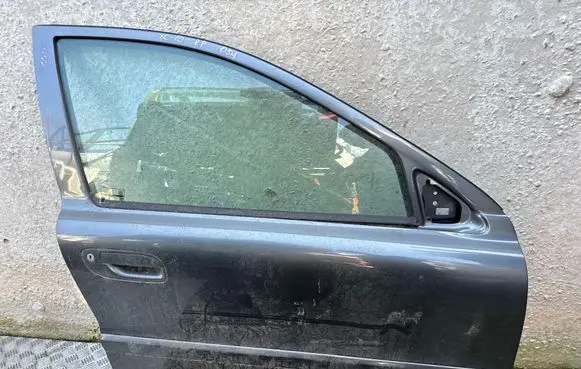 Volvo XC70 Front door