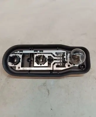 BMW 5 E39 Tail light bulb cover holder 399400