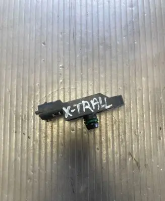 Nissan X-Trail T31 Air pressure sensor 0281002740 8200292433