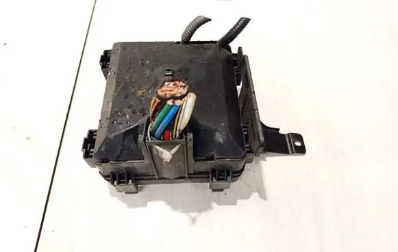 Honda FR-V Fuse box set
