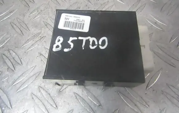Toyota Avensis T220 Other control units/modules 8974105041 89741-05041