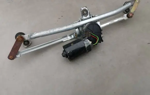 Audi A3 S3 8L Front wiper linkage and motor 1J1955113A