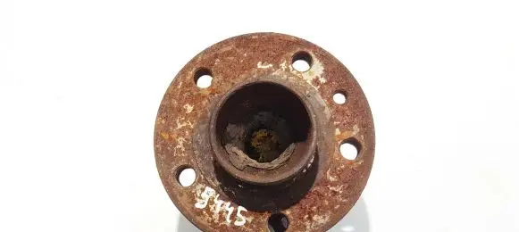 Volvo V70 Rear wheel hub