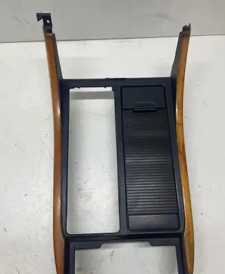 Cup holder front