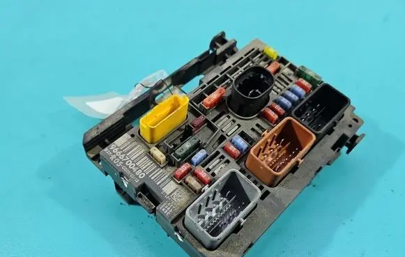 Peugeot Partner Central body control module 9666700480 IMPRK1536078