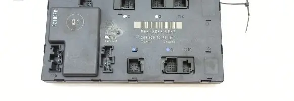 Mercedes-Benz CLK A209 C209 Door control unit/module 2098201226 353386