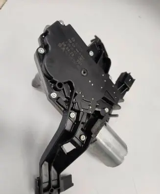 Peugeot 207 Rear window wiper motor 9652418780 0390201813